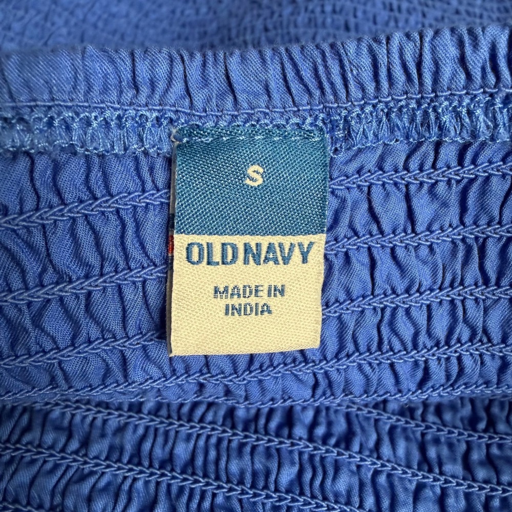 Old‎ Navy Small Fitted Ruffle Trim Smocked Cropped Top Stretchy - Picture 6 of 7